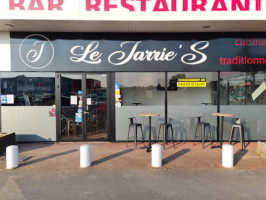 Le Jarrie's inside