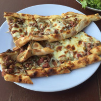 Merkez Pide Kebap Salonu food