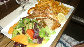 La Taverne food