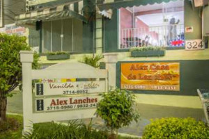 Alex Casa De Lanches outside