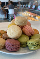 Le Macaron French Pastries food