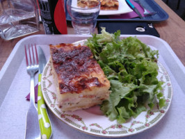 Les Petits Instants food
