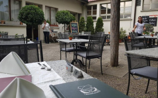 zum Schloss Landshut food