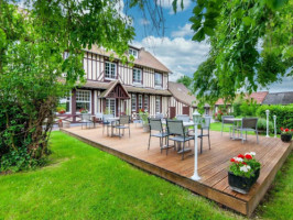 Auberge La Ferme Des Aulnettes inside