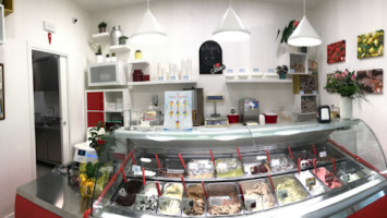 Gelateria Dolce Brivido food