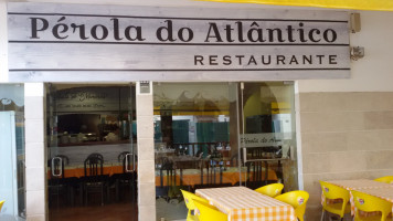 Pizzeria Perola Do Atlantico inside