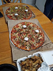 Monical's Pizza food