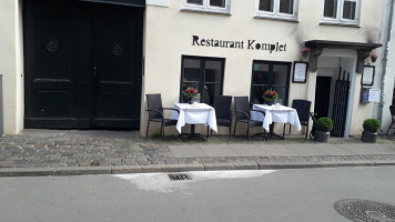 Komplet food