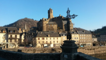 Auberge Saint Fleuret outside