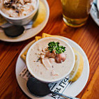 Fiddler's Crab House And Oyster food