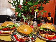 Hamburgeria food