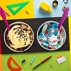 Menchie's Frozen Yogurt food