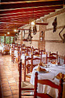 Hosteria De Las Monjas food