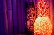 Dan'ton-Ku Tiki Bar inside