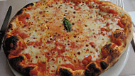 Ivano Pizza Al Volo Di Ivano Amatobene C Societa' In Accomandita Semplice food