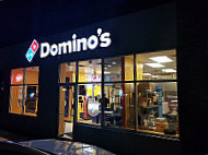 Domino's Pizza outside