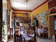 Trattoria Cicerenella inside