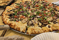 Round Table Pizza food