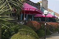 Zizzi outside