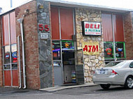 Goodfellas Pizzeria Deli outside