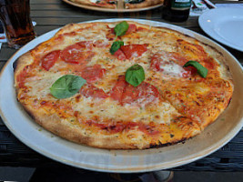 Pizzeria Portofino food