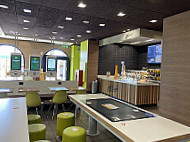 Mcdonald's Foggia Mongolfiera inside