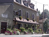 Auberge Des Chenêts people