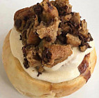 Cinnaholic food