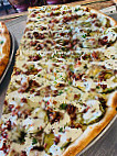 Mill Creek Pizza food