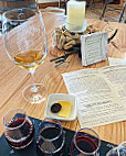 Va La Vineyards food