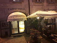 La Piazzetta outside