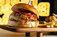 Home Burger Bar food