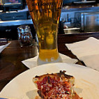Uno Pizzeria & Grill food