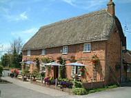 Fox And Hounds outside