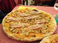 Pizzeria La Pineta food