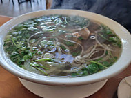 4 Sisters Pho food