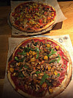 Blaze Pizza Freret St food