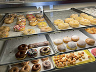 Lollie's Doughnuts food