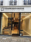 Chocolaterie Vandenbouhede outside