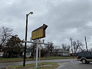 Fred's Corner Grille outside