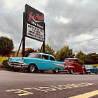 Hot Rod's 50's Diner Inc outside