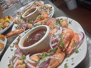 La Brisa Mariscos & Bar