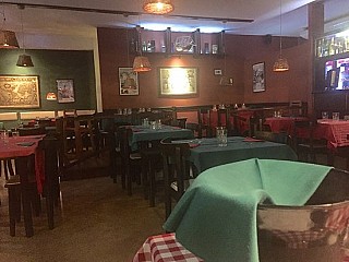 La Trattoria Italiana