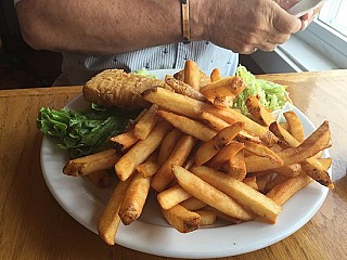 Constance Lake Lodge Fish and Fly Inn