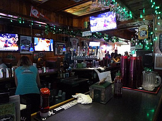 Shenanigan's Bar & Grill