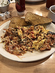 Idle Hour Cafe & Spirits