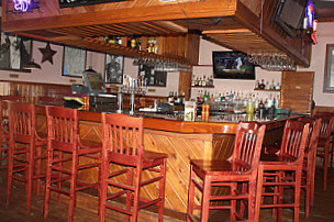 Tucson's Steakhouse Saloon Grill