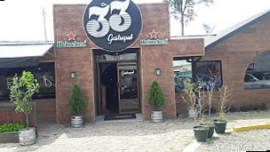 La 33 Gastropub