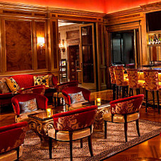 The St. Regis Lounge