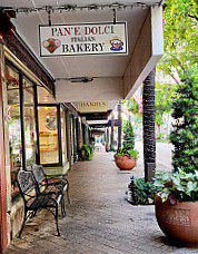 Pan'e Dolci Italian Bakery